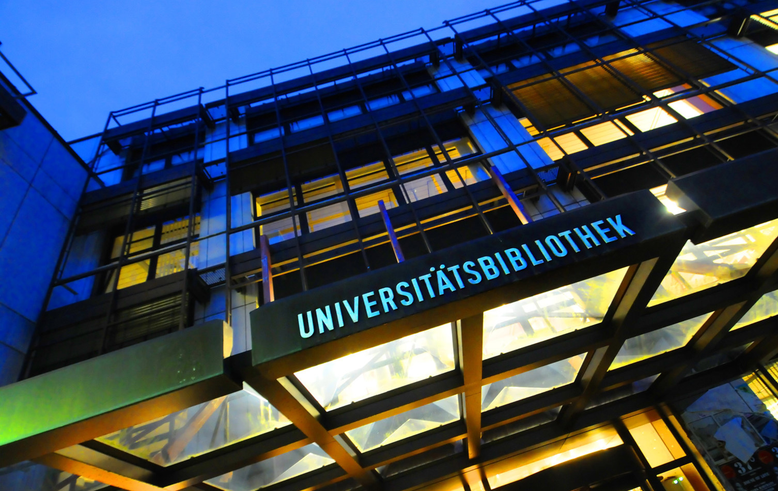 Funktioniert zur Not auch mit Zettelkasten: Die Universitätsbibliothek der JLU Gießen