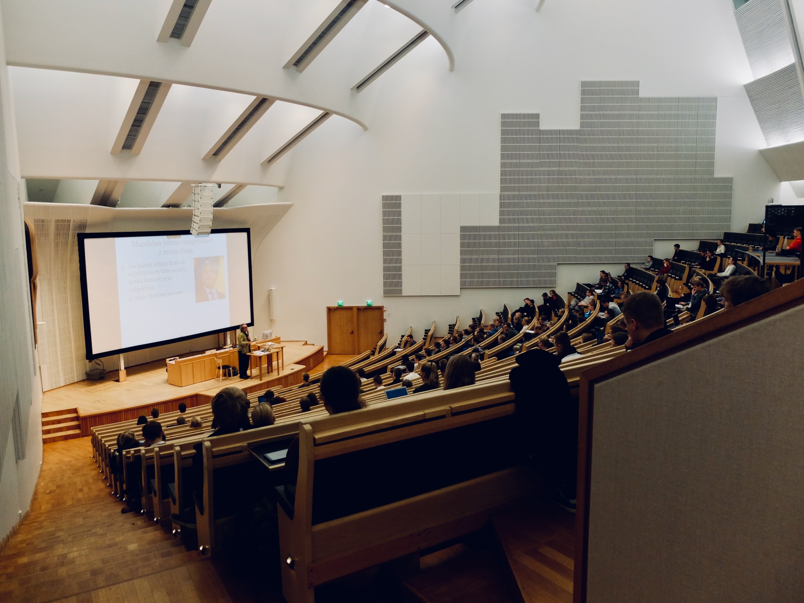 Auditorium mit Studierenden