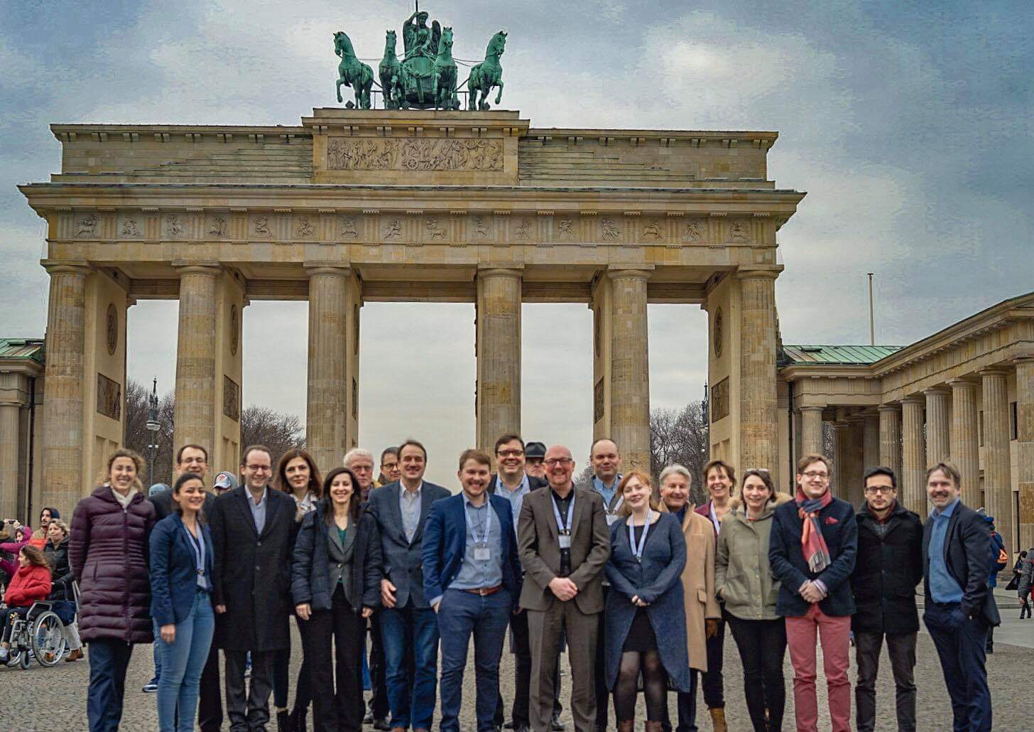 Group in front of Brandenburger Tor